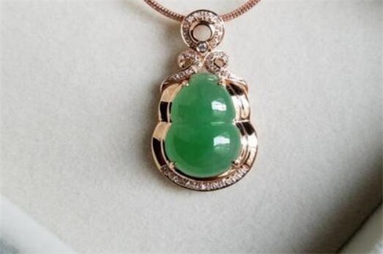 翡翠葫芦寓意，财运兴隆且平安健康   第2张