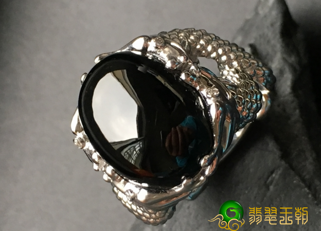 每一个人都要像墨翠一般   成熟内敛并保持纯真   第4张