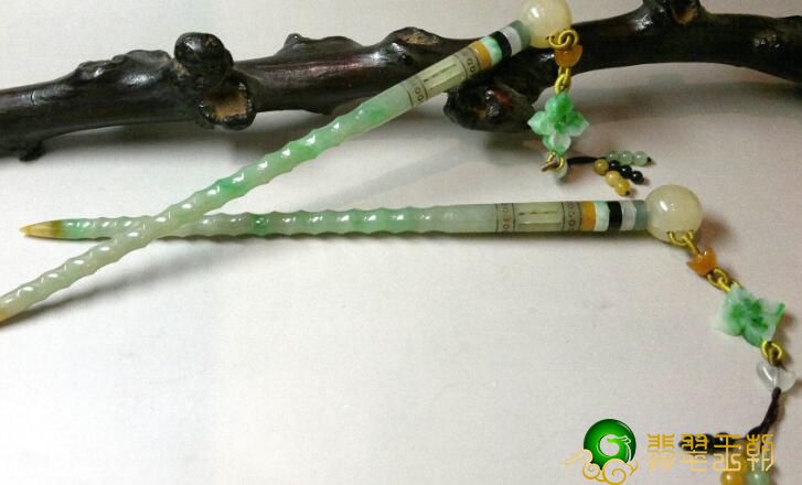 最受中国人喜爱的翡翠饰品排行，你家有这些翡翠吗？   第1张