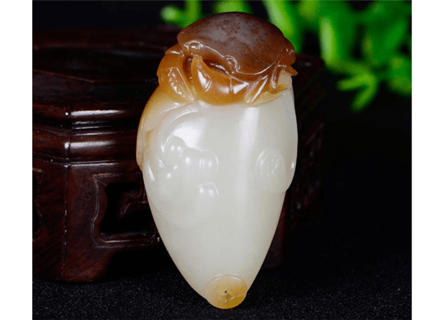 且末糖白料在和田玉中什么档次？说出来你可能不信！   第3张