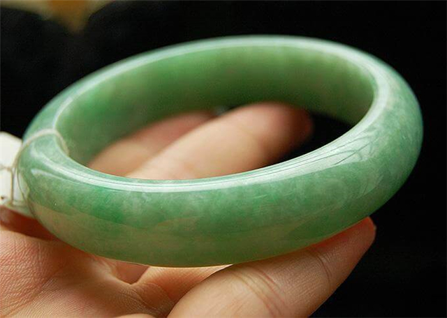 什么是豆种翡翠？你对它可能有误解！(图文)   第3张