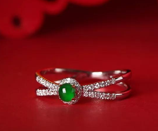 
                关于翡翠的一些冷知识
   第1张