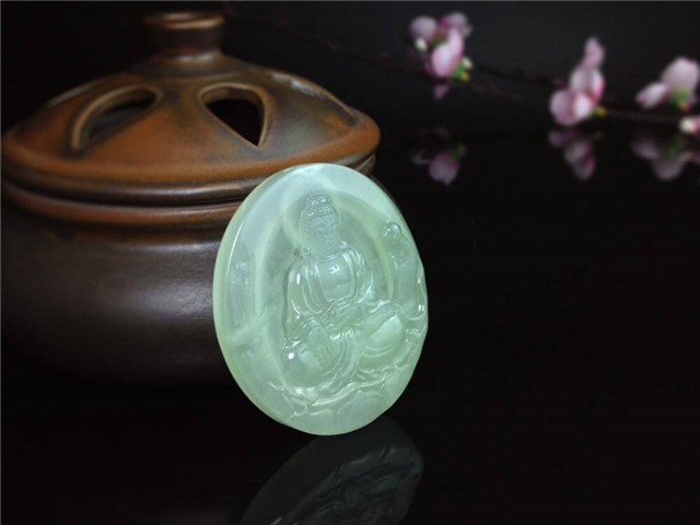 别以为翡翠A货就值钱，这四种类型的翡翠不能要！   第1张