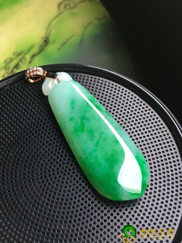 怎样辨别真假翡翠翡翠原石 翡翠翡翠原石的造假方式   第2张