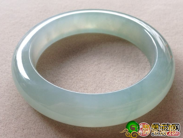 细糯种翡翠归属于哪些级别 价钱贵便宜   第1张