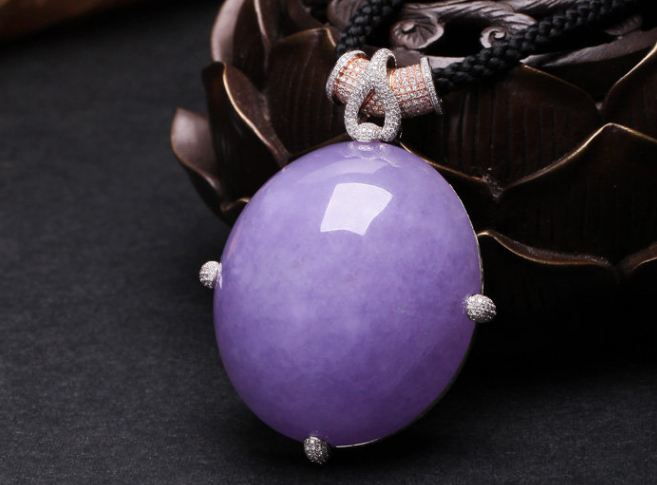 这几种鉴定翡翠的方法,其实都是错的!你踩过坑吗? 第1张