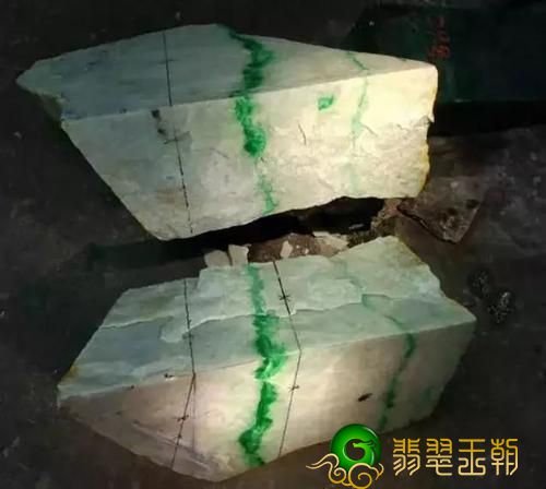 翡翠赌石的风险的高低 降低风险需注意哪些 