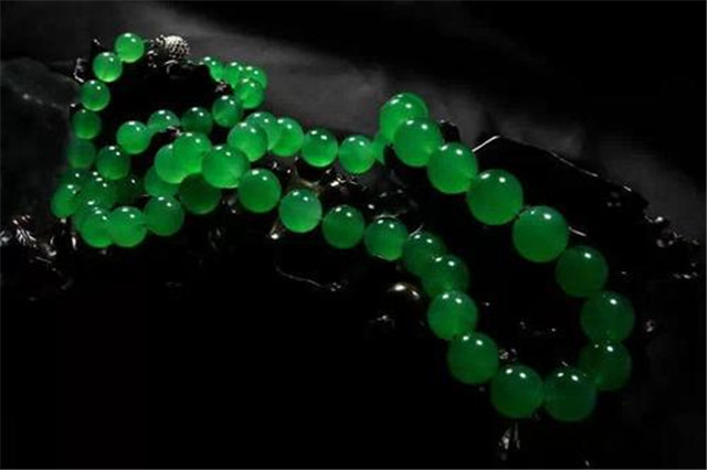 什么是硬玉？带你了解一下它的特征！   第1张