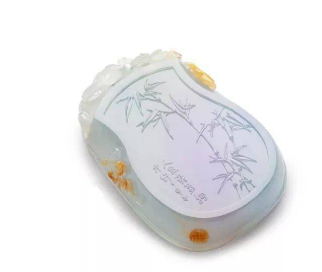 
                翡翠玉雕精品欣赏，给人一种余味无穷的感觉，这是我看过最好的翡翠！
   第9张