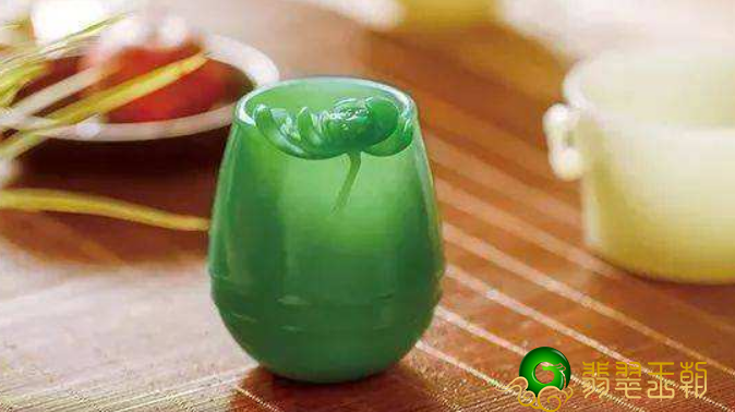 为什么说“玉养人，人养玉”？ 具体这仅仅大家对玉石的一种心理状态寄予   第3张