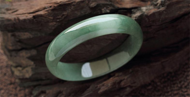 六个鉴定翡翠真假小妙招，让你五分钟看懂它！(图文)   第2张