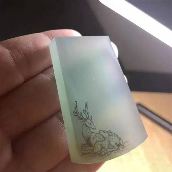 精品的翡翠片料，设计了几款经典的题材，你更喜欢哪种！  第6张