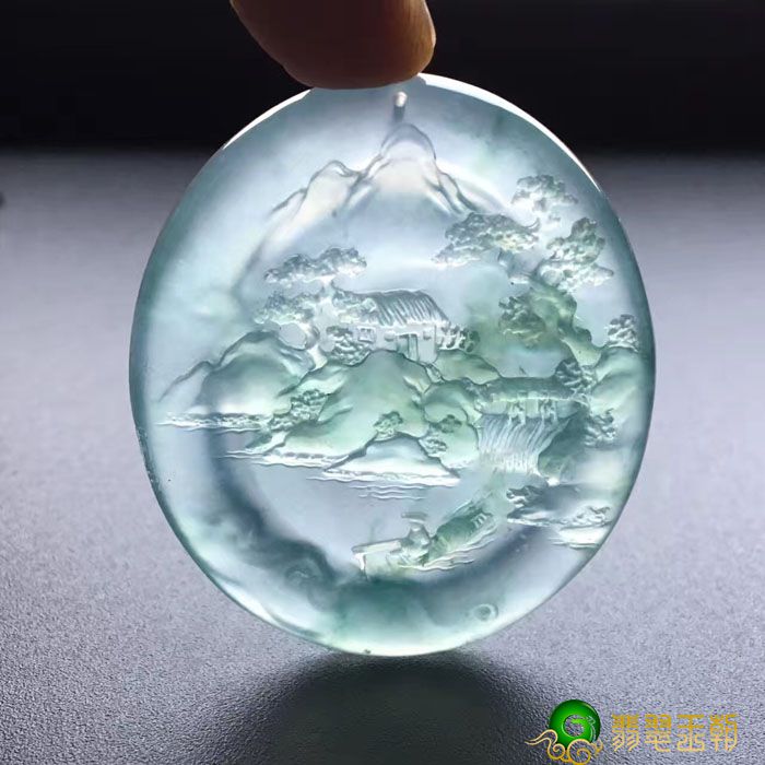 翡翠的飘花是什么，为什么带飘花的翡翠价格贵   第1张