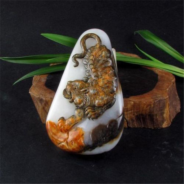 都说和田玉越戴越黄是真的吗?本文为你解开疑惑! 第1张