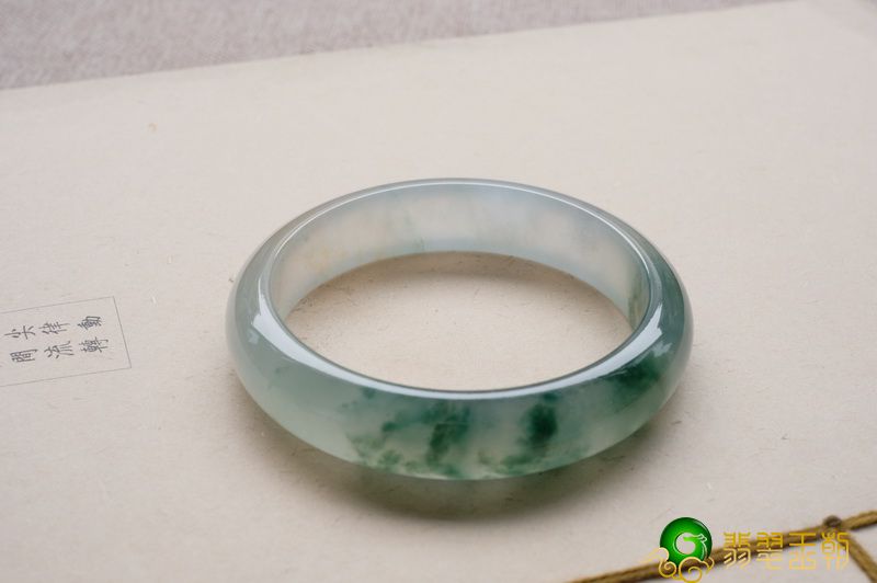 飘花翡翠如何挑选，飘花翡翠小白必读篇   第1张