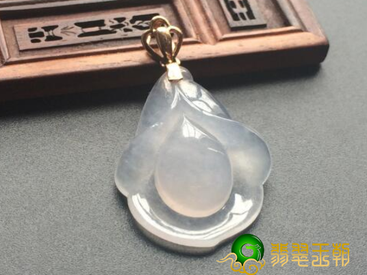 翡翠玉兰花的寓意风景如画，太值得拥有了 