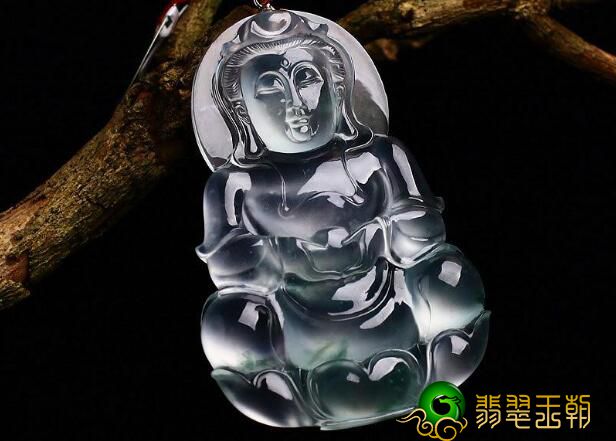 听闻绝品翡翠观世音能够被保险人安全?是的,翡翠的确不但有装饰设计功效 第1张