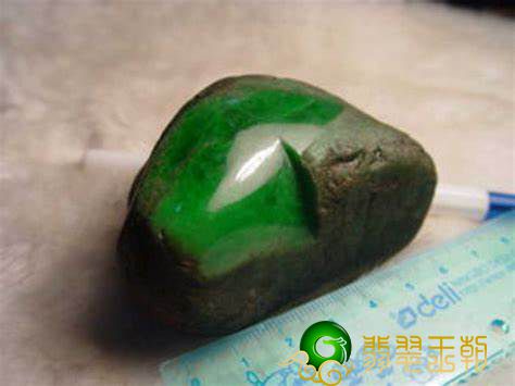 简述翡翠的色根 