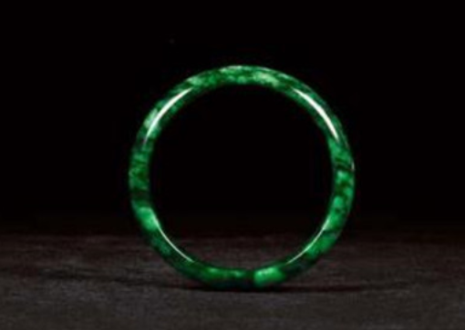 
                花青翡翠手镯多少钱？花青翡翠选购要点有哪些？
   第4张