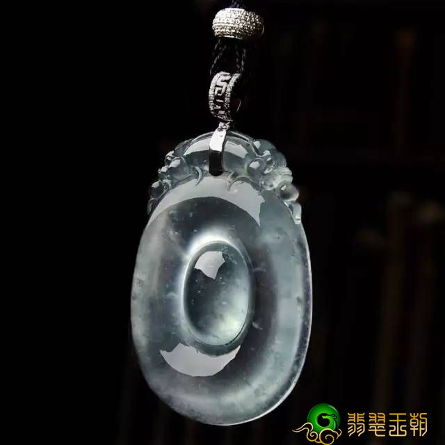 买翡翠除开看种、水、色以外，居然也要看它？   第3张