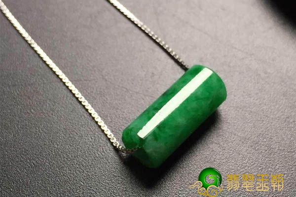 翡翠路路通的寓意有哪些？不同人群佩戴还有不同寓意   第3张