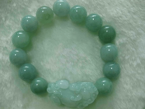 很多人都不知道，冰种翡翠貔貅多少钱，我来告诉你！   第3张