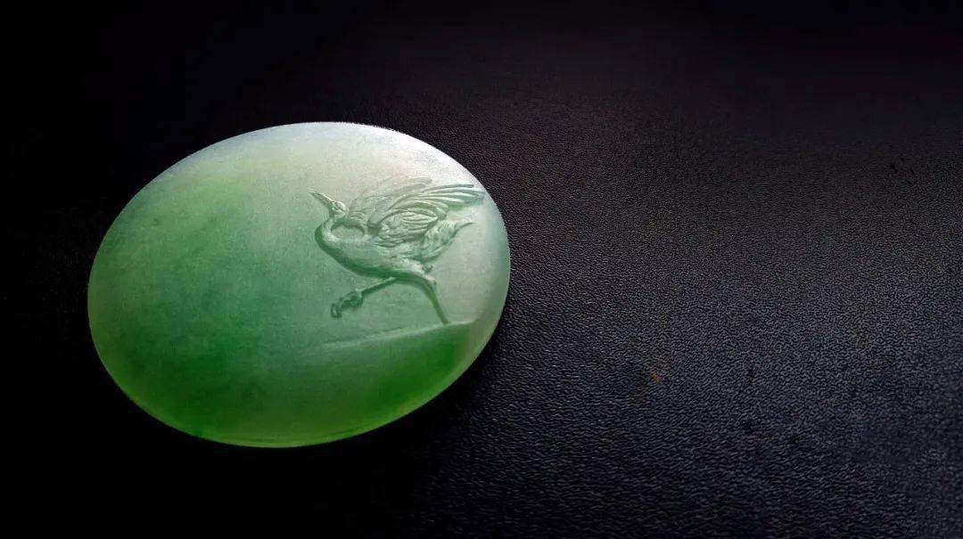 翡翠雕刻中讲究的3个规律5个细节，你注意到了吗？   第11张