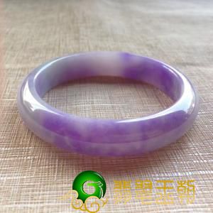 翡翠镯子什么样好,翡翠色调的优劣 第2张