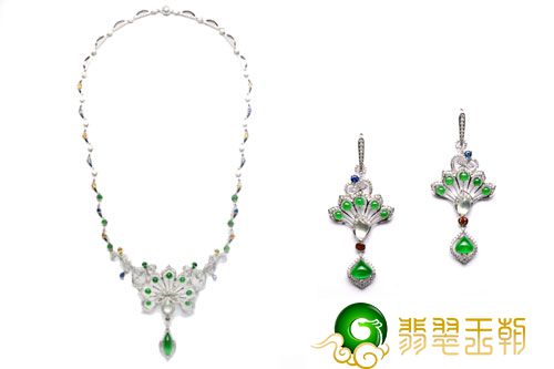 七彩云南孔雀系列之舞动的翡翠珠宝   第6张