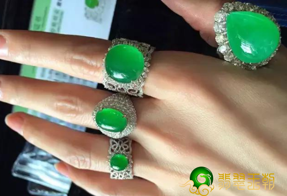 翡翠配戴挑选是重要！那样戴翡翠上百万高货看上去都像普通货   第3张