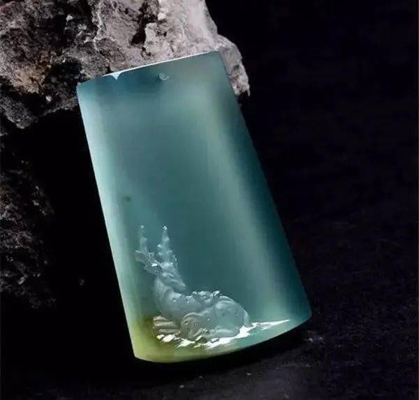 精品的翡翠片料，设计了几款经典的题材，你更喜欢哪种！  第8张