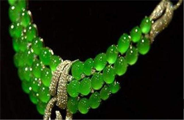 什么是帝王绿翡翠?我们一起来看看!(图文) 第2张