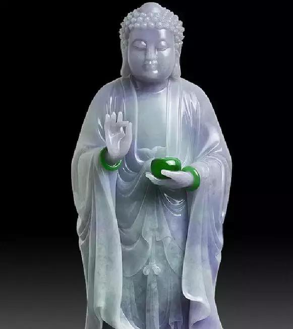 
                为了给观音戴上翡翠手镯，他们竟这样做！
   第3张