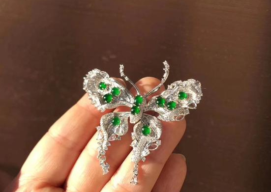 带你全方位了解，怎么看一块翡翠的好坏   第1张