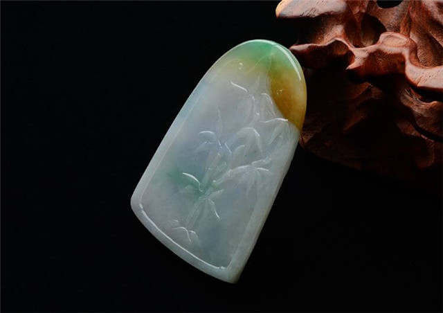 翡翠竹节的寓意有哪些?什么人适合佩戴它? 第4张