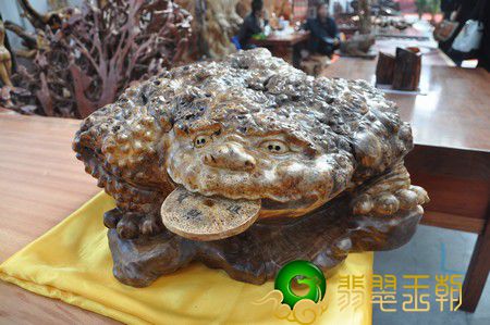 三足蟾蜍有哪些尤其的喻意？放置部位有哪些注重？   第1张