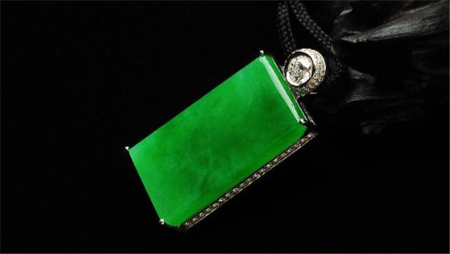 翡翠和玉有什么区别?点击查看辨别小技巧! 第4张