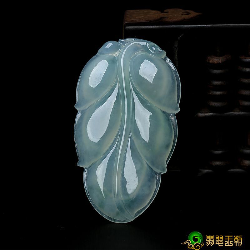 三足金蟾不适合哪种人，这类人佩戴三足金蟾会导致 情况严重   第1张