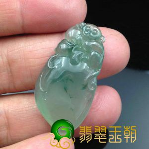 如何挑选翡翠挂件款式,各种款式的翡翠挂件分别有哪些美好寓意 第5张
