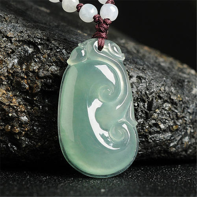 佩戴翡翠如意有禁忌吗？讲讲适合什么人佩戴！   第1张