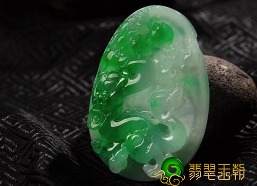 翡翠美在哪里：翡翠如漂亮美女 没嫁已倾世   第1张