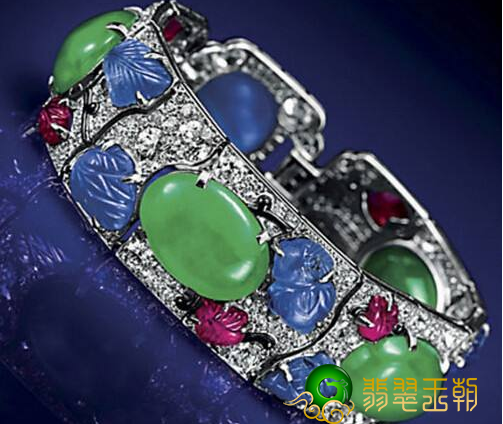 翡翠手工雕刻里的异国风情,给翡翠文化艺术提升了新的原素 第2张