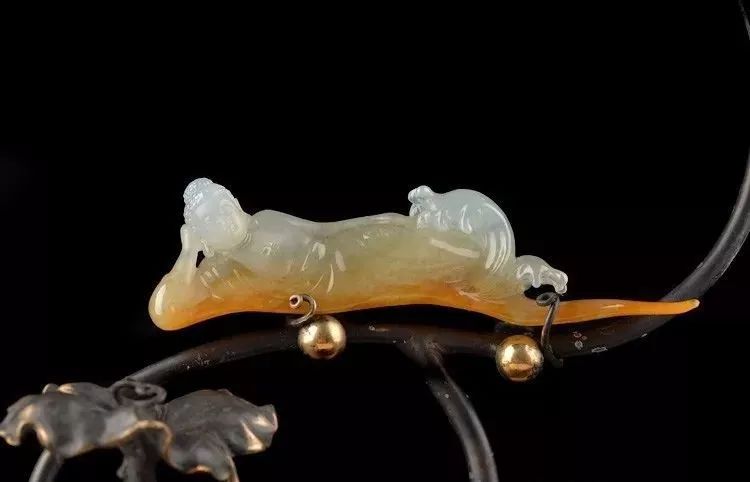 这么美的翡翠摆件，出来一件好不容易！   第11张