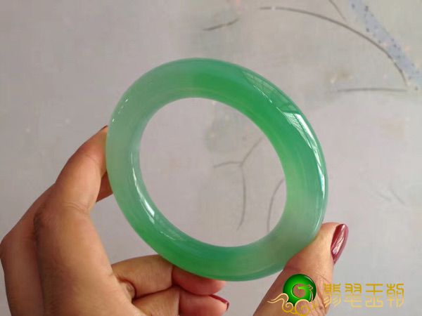 什么是老翡翠，鉴定老翡翠的标准是什么   第2张