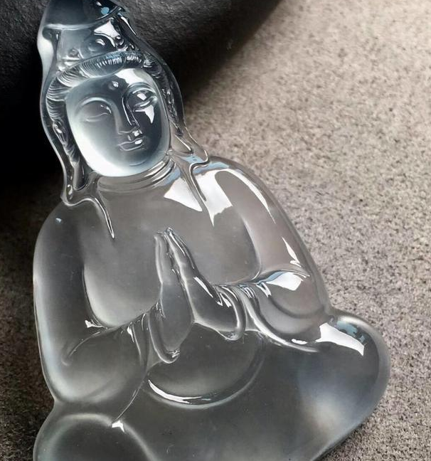 如何看翡翠观音面相的好坏？非常有用   第2张