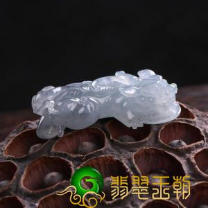 不同品相的翡翠貔貅代表的寓意不尽相同 第1张