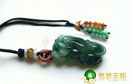 详解翡翠貔貅的寓意和佩戴   第5张