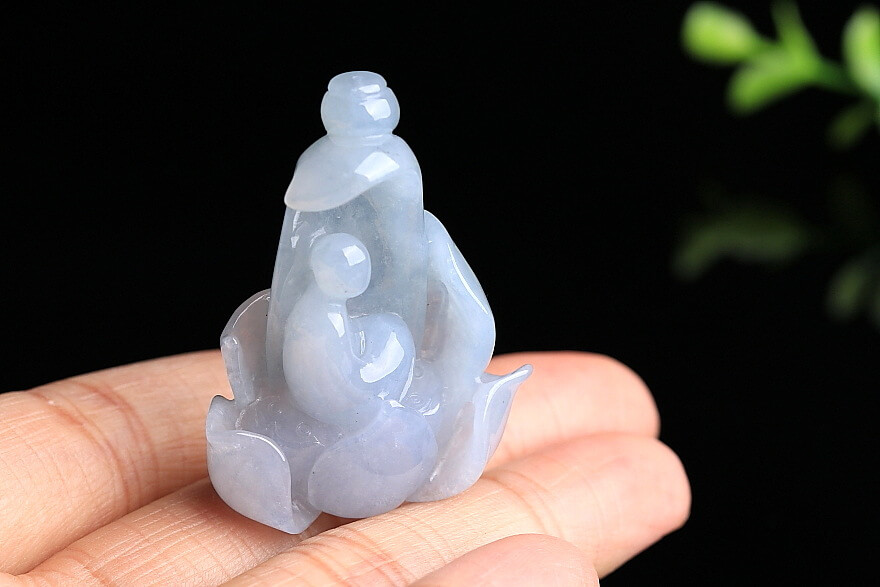 牛奶底翡翠为什么不值钱？什么样的翡翠才值钱？   第3张