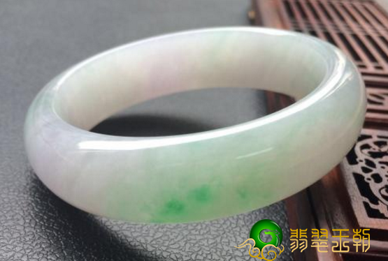 翡翠有什么类型呢？你要掌握的那一类，这里边有没有？   第2张