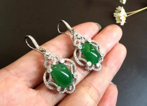 买翡翠的时候被坑了？没参透这6句话，你怎么敢买？   第2张